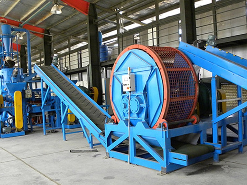 Besten expédie une ligne complète de recyclage de pneus au Nigéria